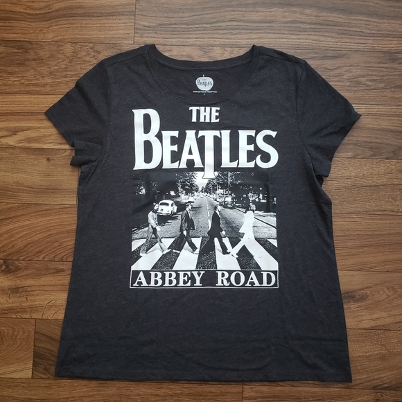 Beatles Abbey Road T-Shirt - Picture 5 of 5